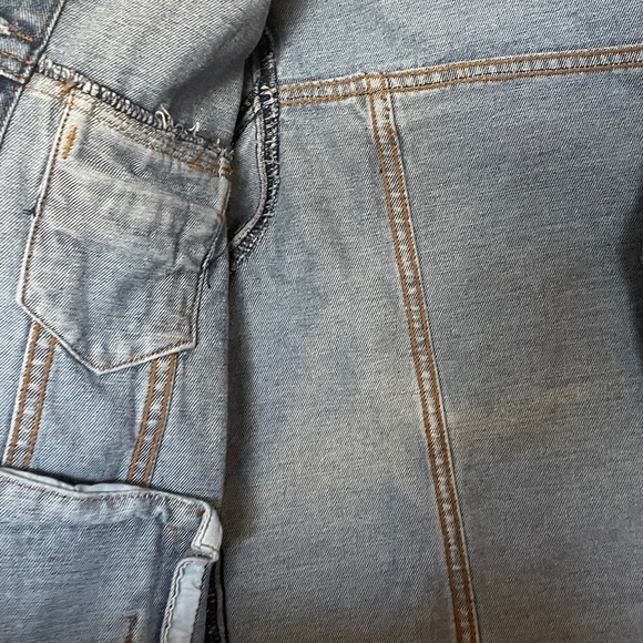 ShowPo Blue Denim Jacket - Picture 5 of 9